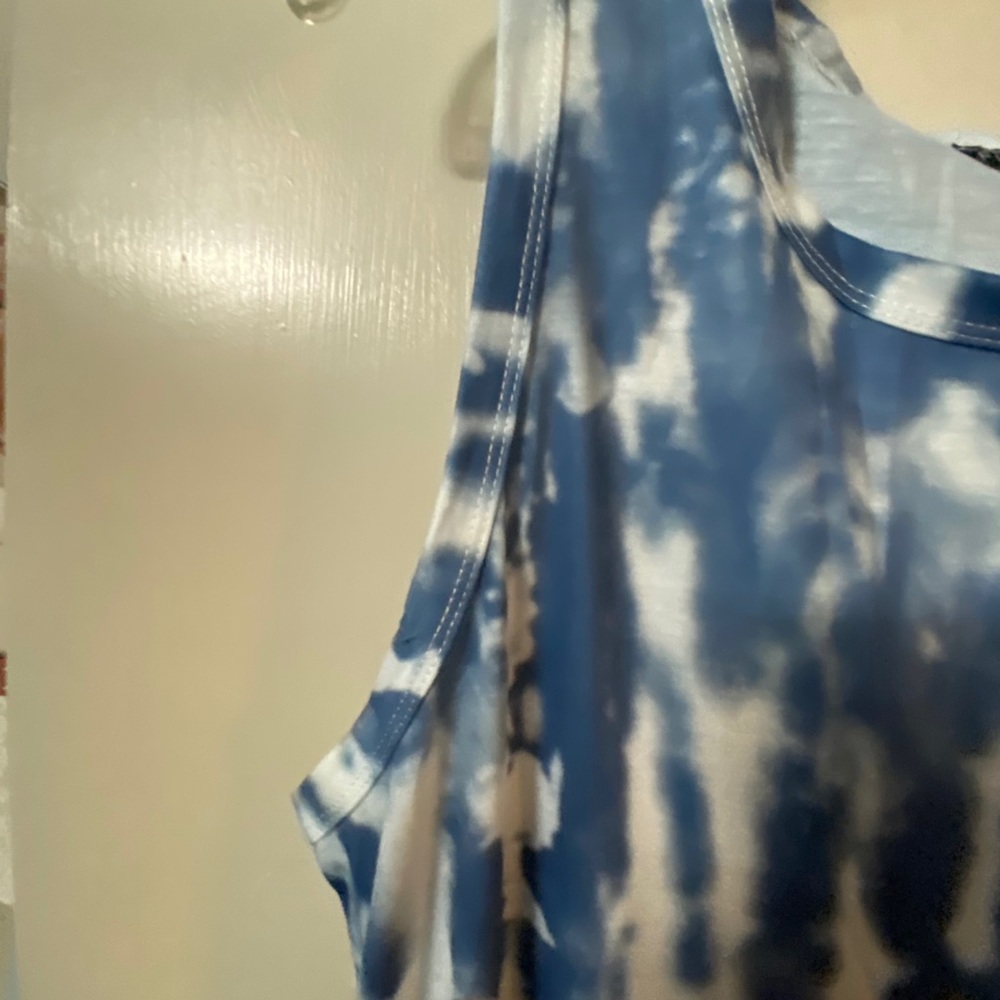 Dress - Picture 5 of 5